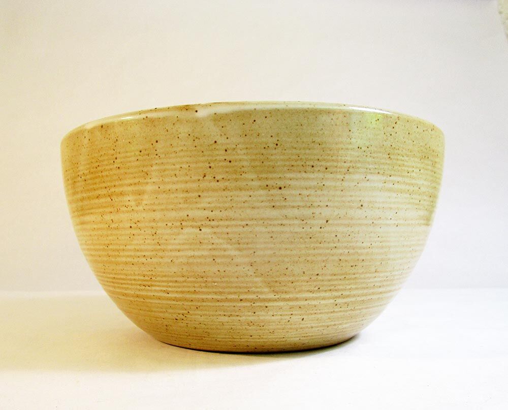 Light sandstone bowl
