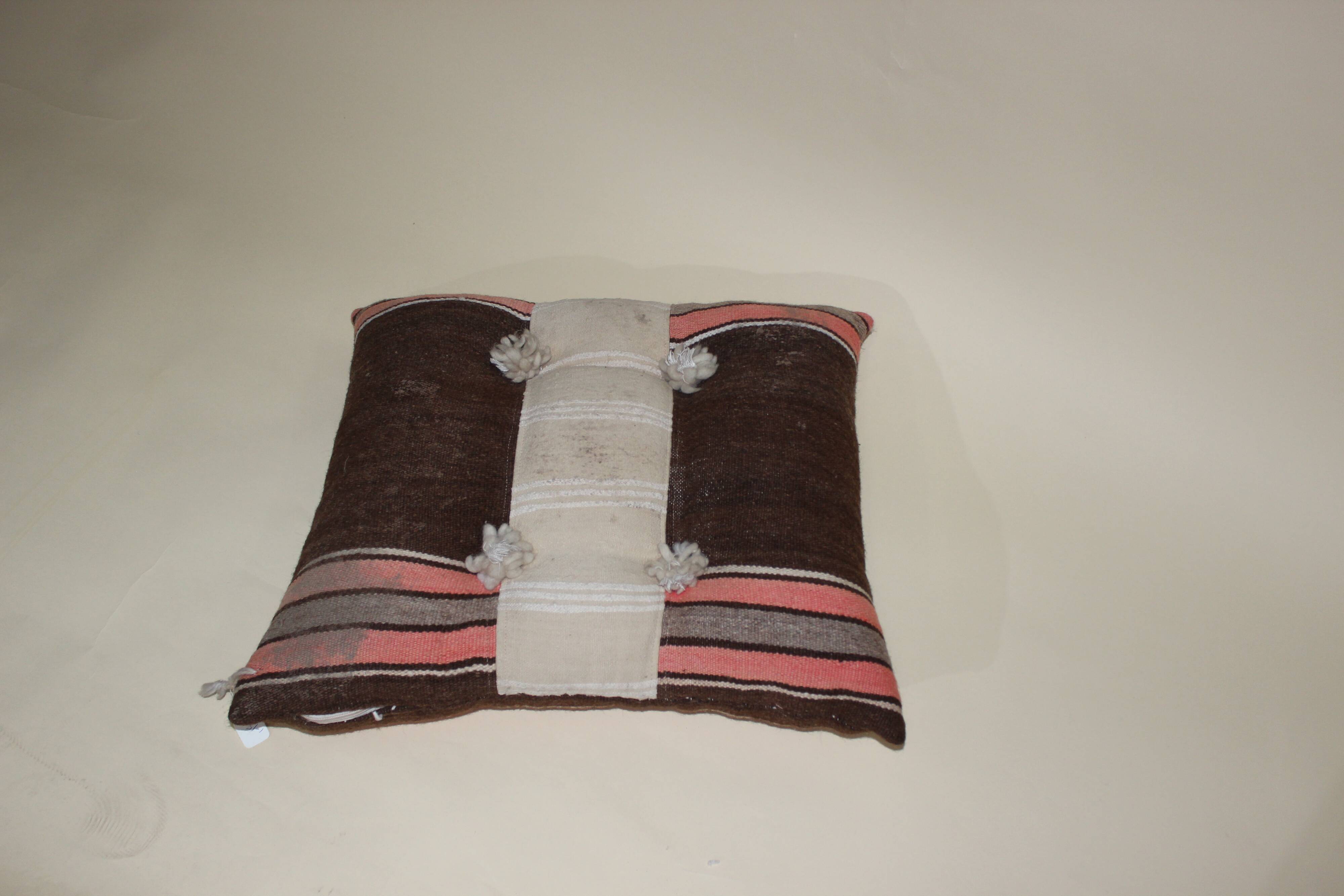 berber cushion