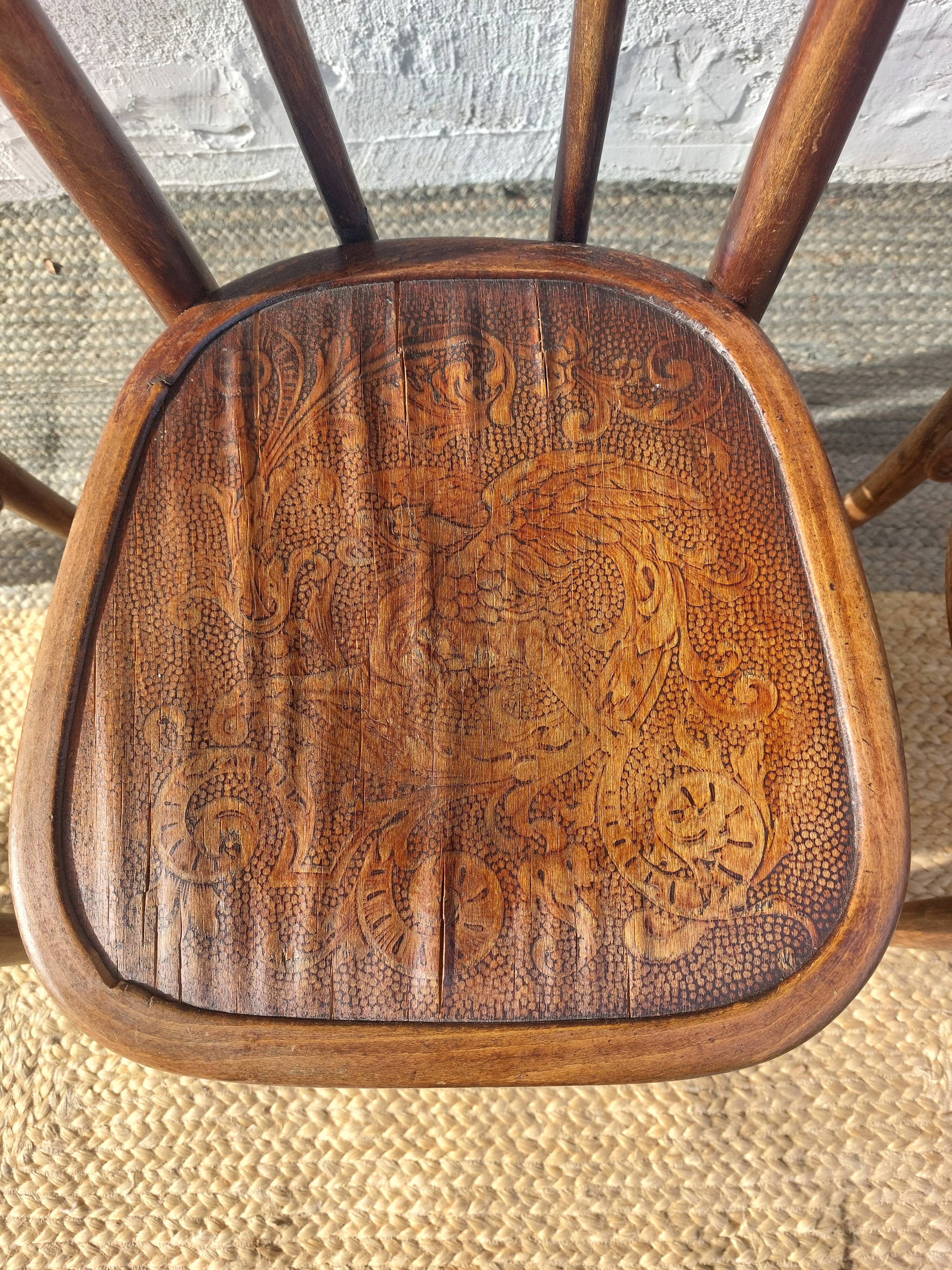 Set of 5 Buchon bistro chairs in curved wood