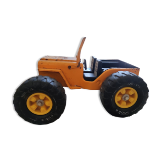 Old toy jeep