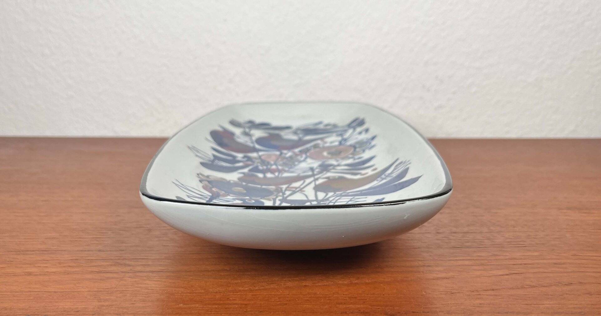 Mid-Century Modern Danish Porcelain Tenera Bowl with Bird Design by Kari Christensen for Aluminia Royal Copenhagen, 1960s