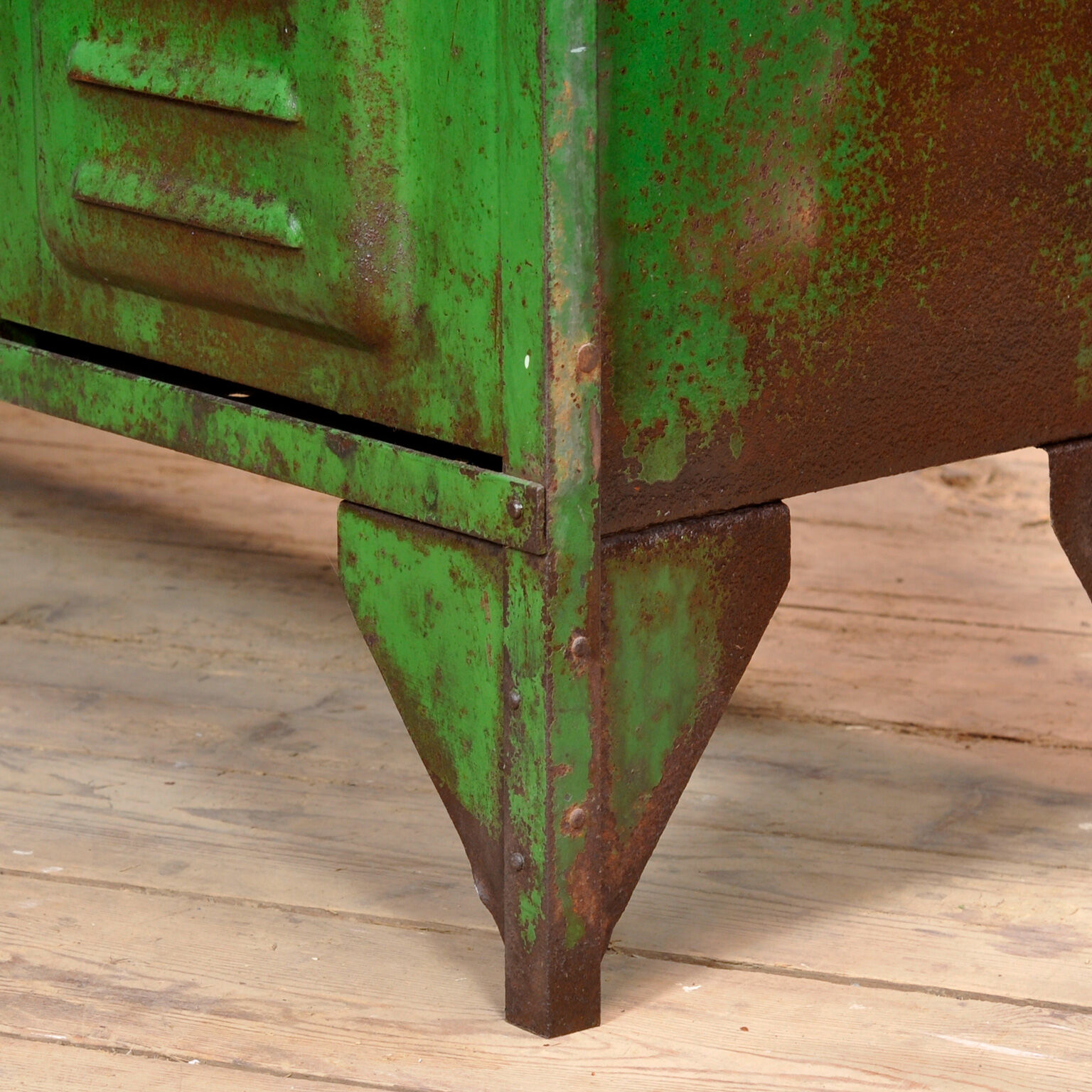 Industrial locker, 1950s