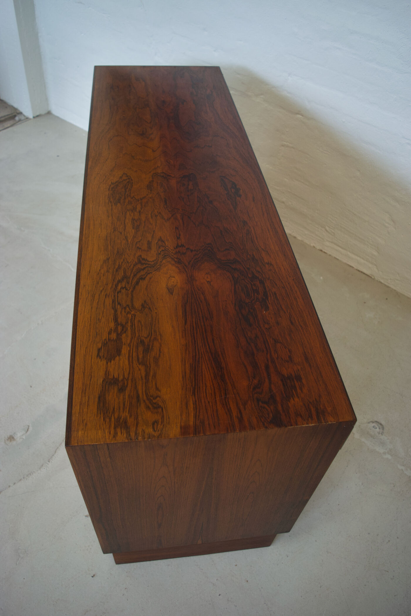 Buffet en palissandre par Dammand & Rasmussen Par Viby Møbelfabrik, Danemark