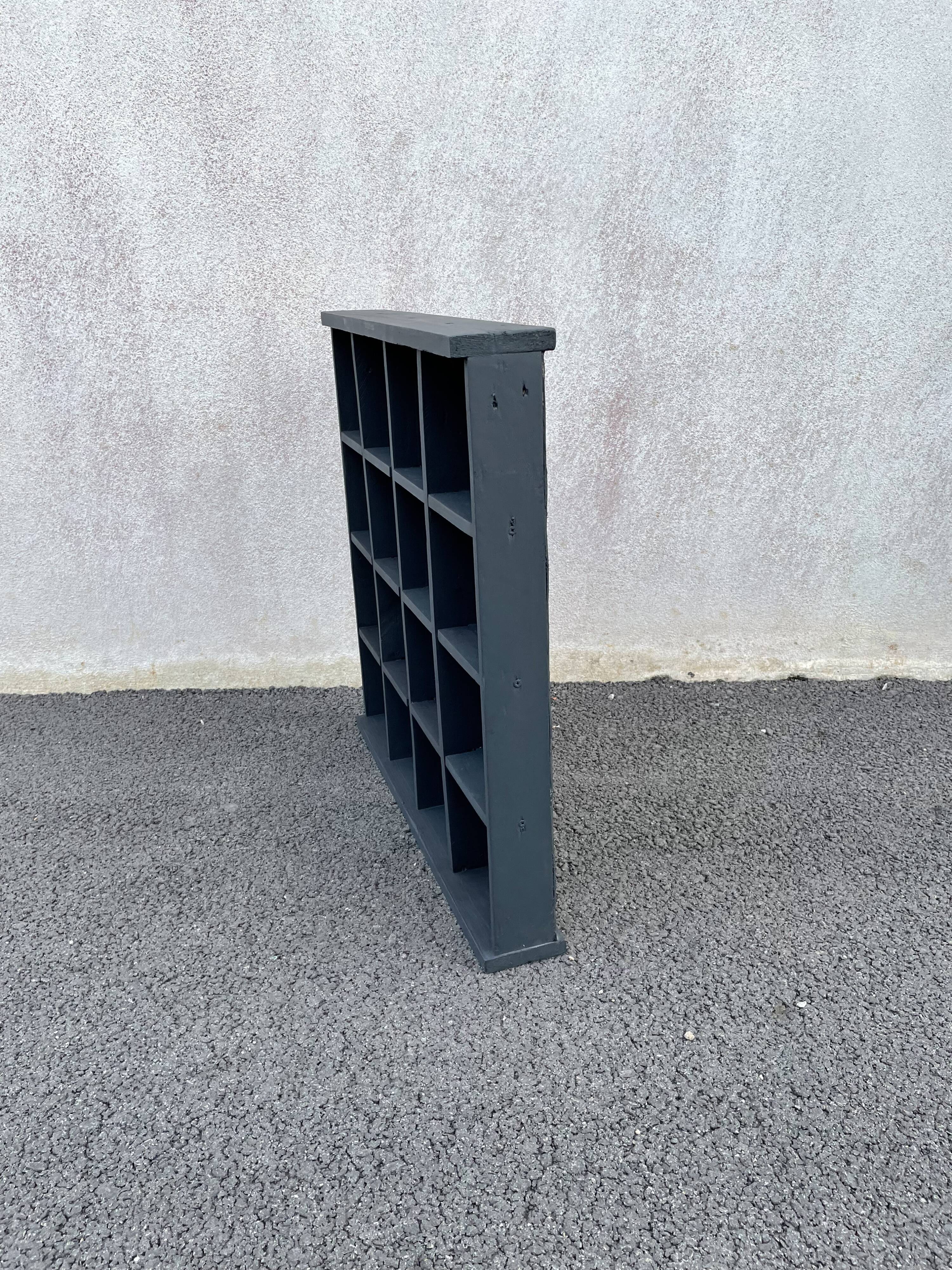 Locker shelf 16 compartments