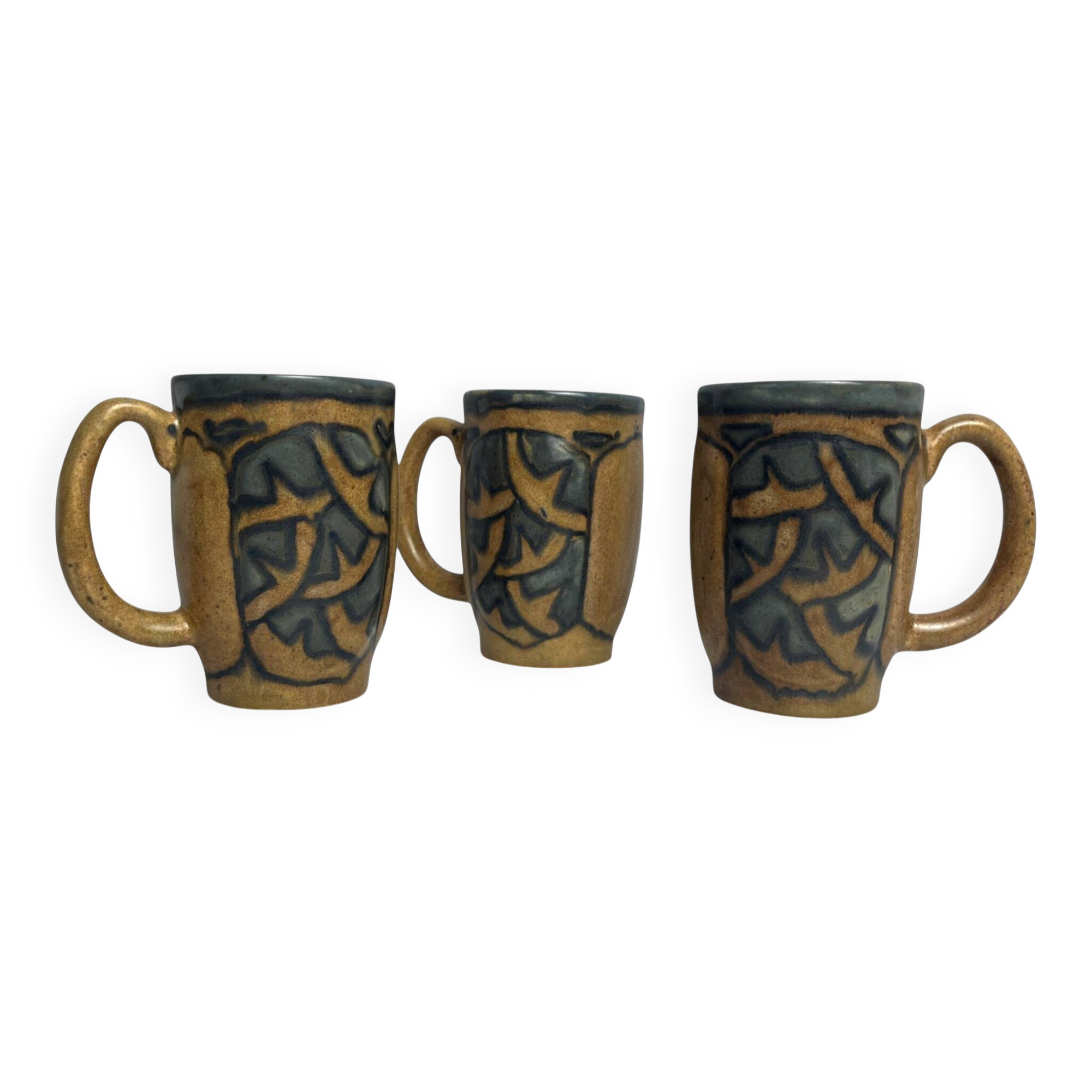 Quimper Odetta, three numbered cider cups signed from around 1920.