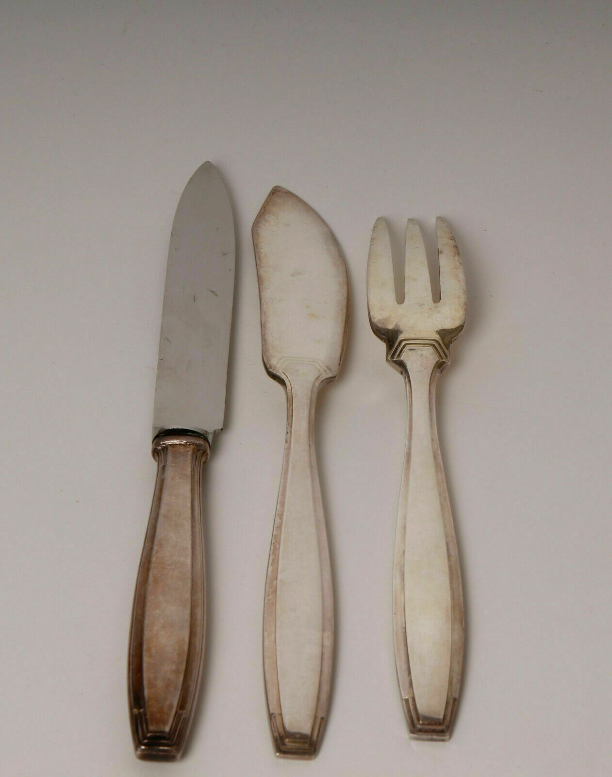 Menagere boulenger art deco metal argente with its 36-pieces screen
