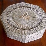 Wicker tray