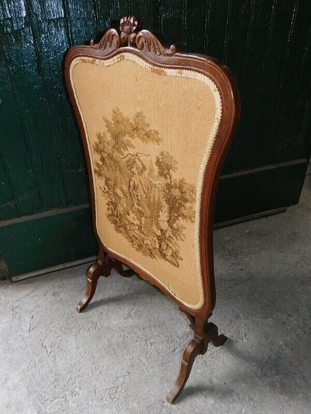 Pare feu ancien avec tapisserie du XIXème siècle Selency Pare feu ancien avec tapisserie du XIXème siècle Selency