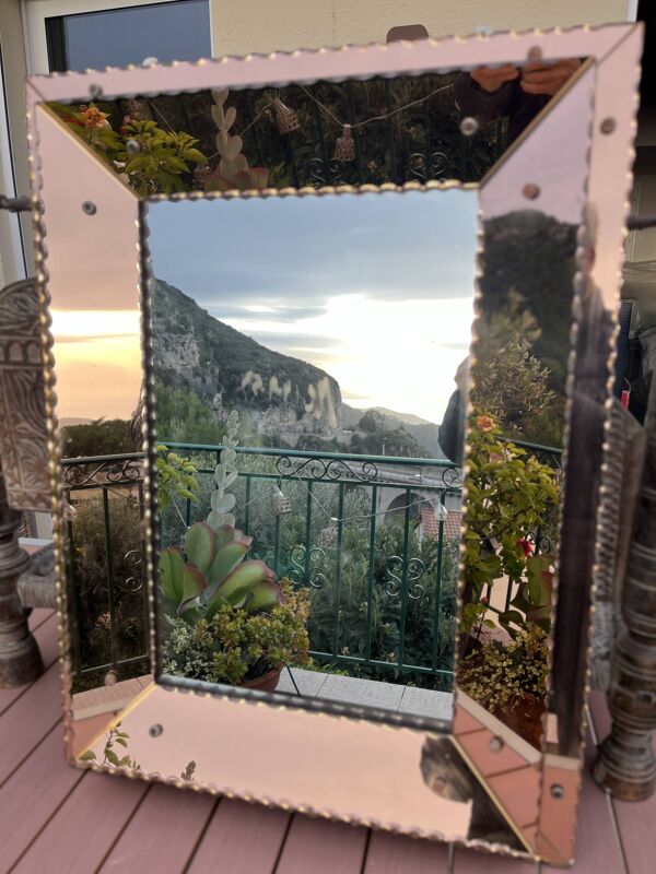 Beau miroir vintage cuivré art déco signé et daté