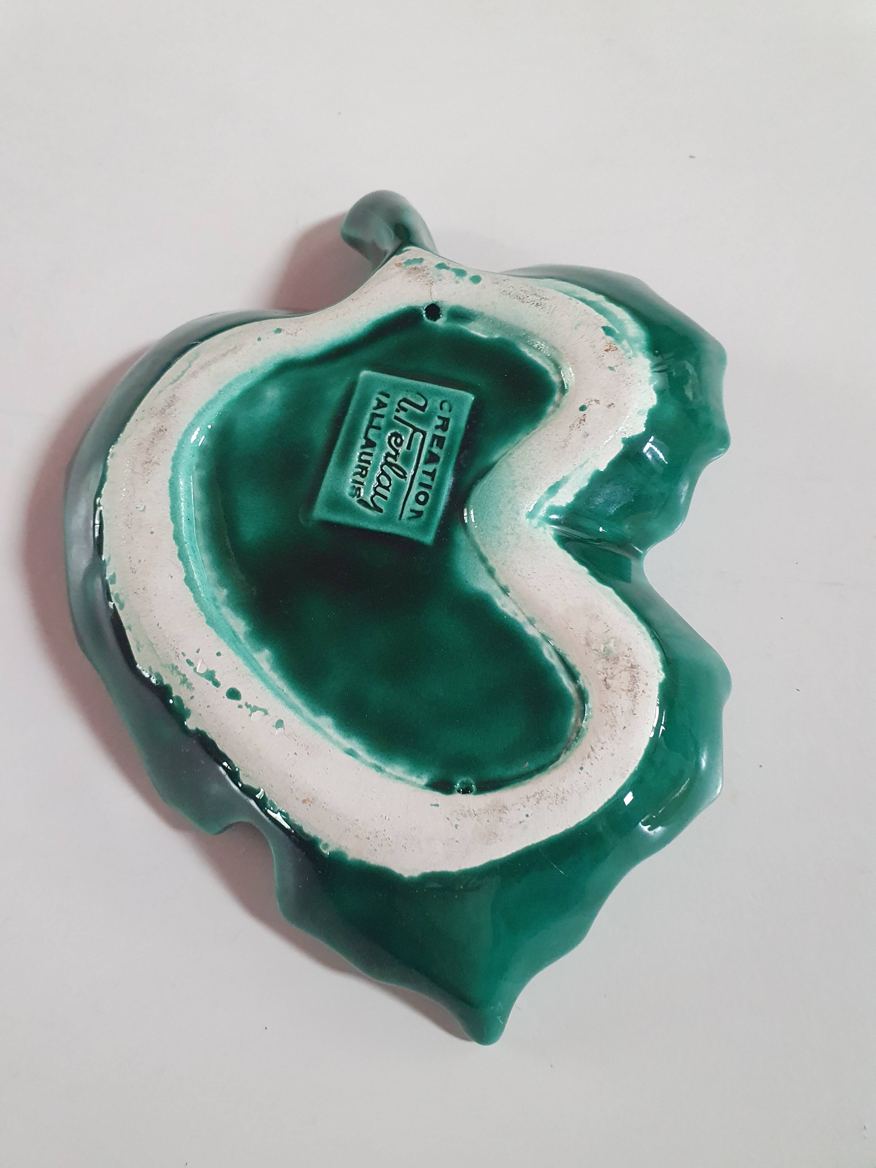 Empty pocket dish in green ceramic barbotine in Ferlay Vallauris, a small sparkle 17cm by 14cm