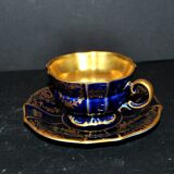 A precious, multi-lobed cup in German cobalt porcelain with a gold interior, Lindner Bavaria.