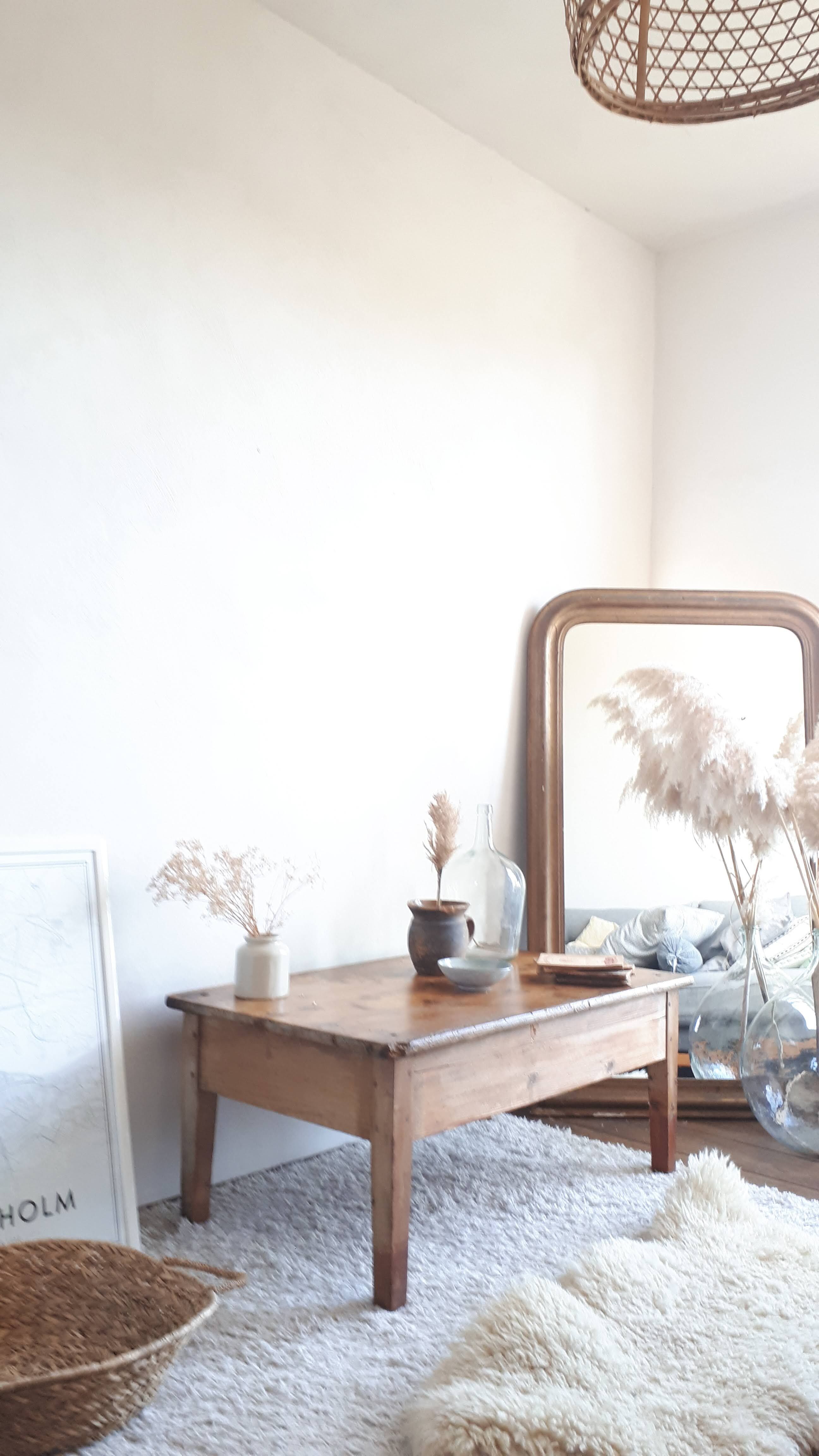 Old-spirited coffee table farm table