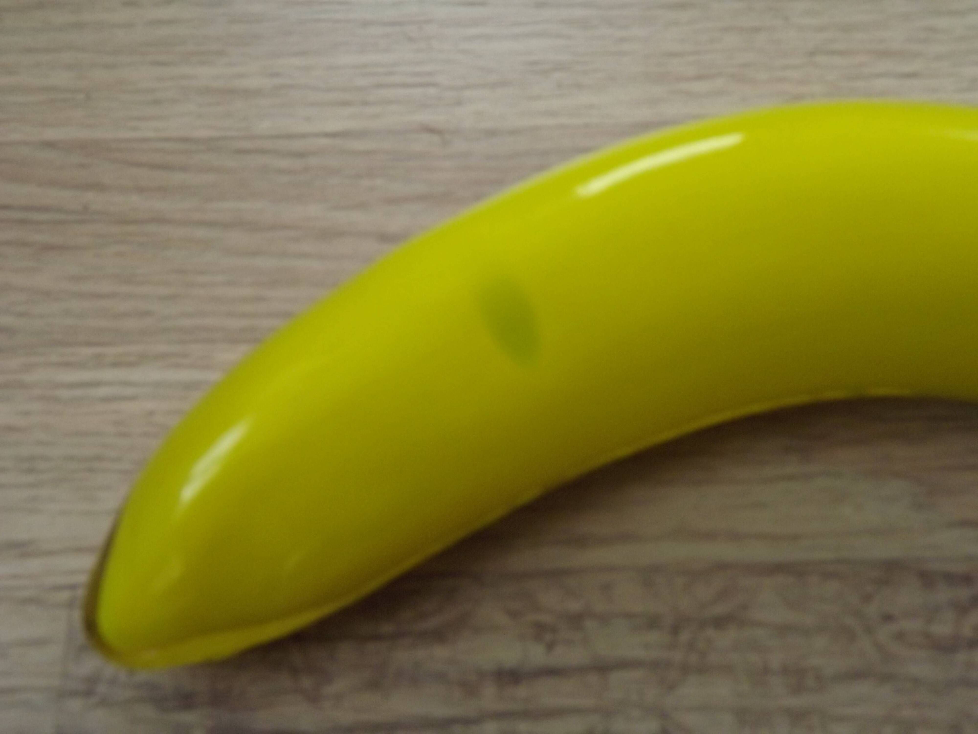 Vintage Murano Glass Fruit In The Shape Of A Yellow Banana 4990