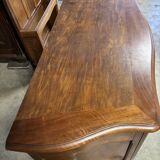 Walnut chest of drawers