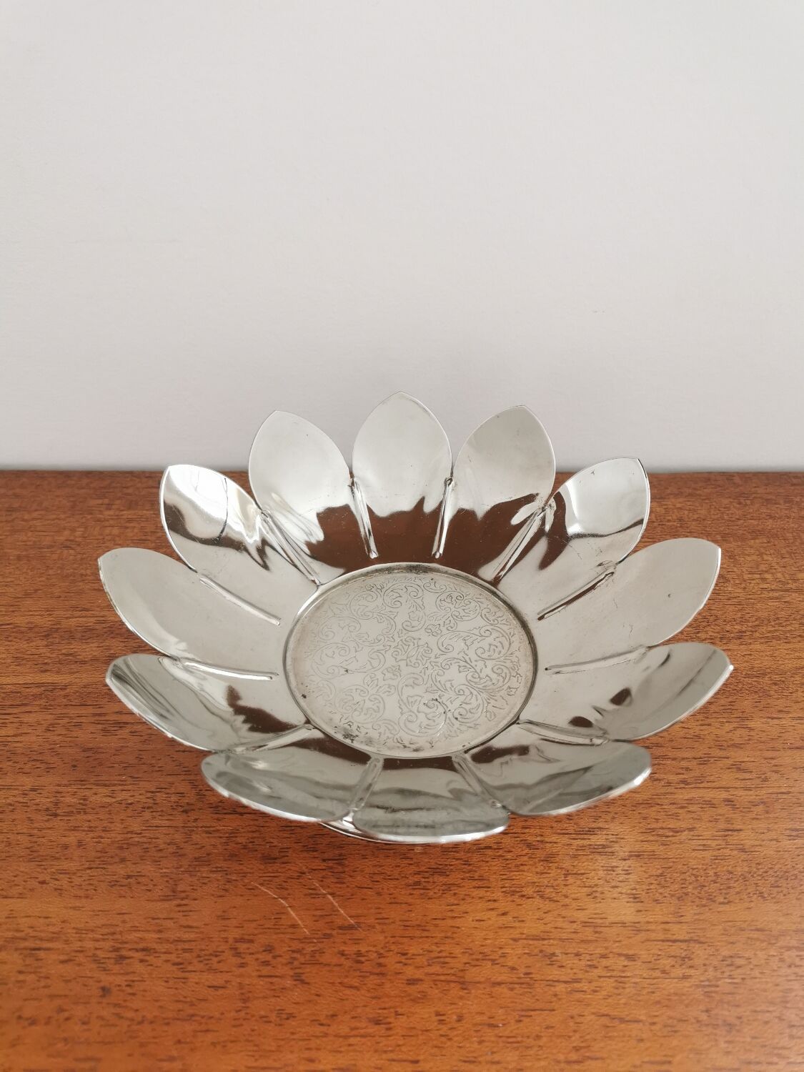 Empty metal flower pocket