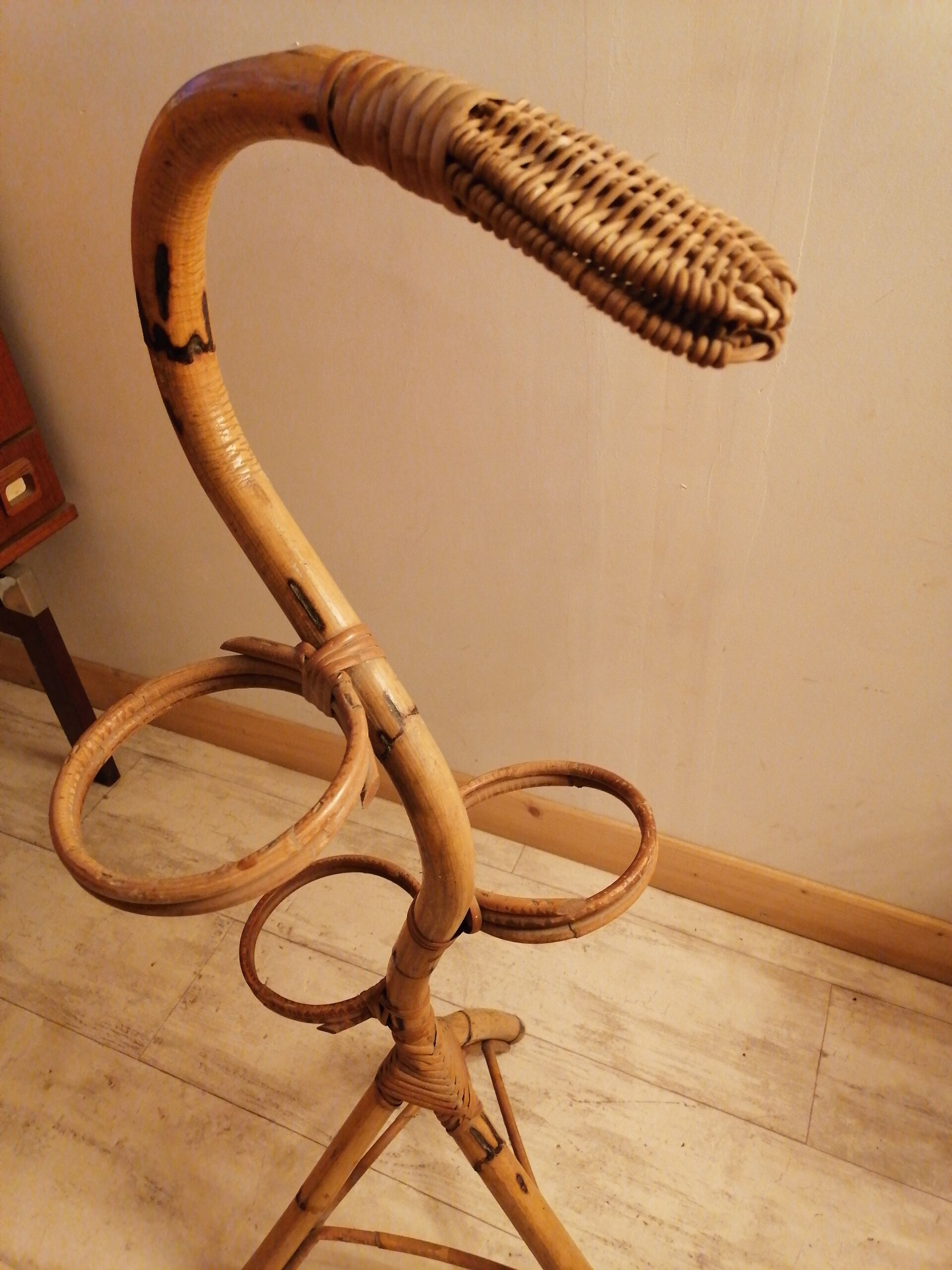 Plant holder bamboo rattan snake vintage