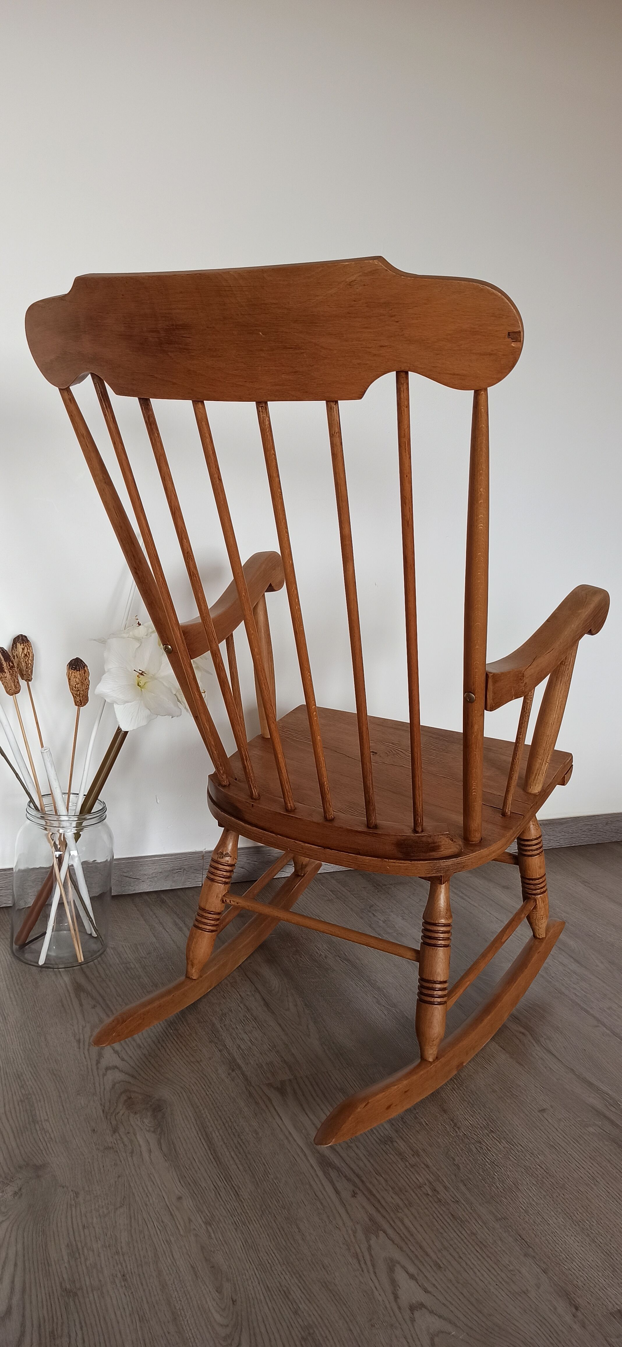 Vintage rocking chair