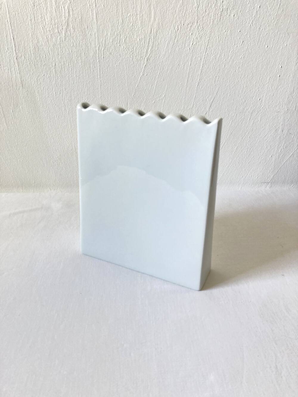 Flower holder / soliflore vase Serax with 7 openings – white ceramic