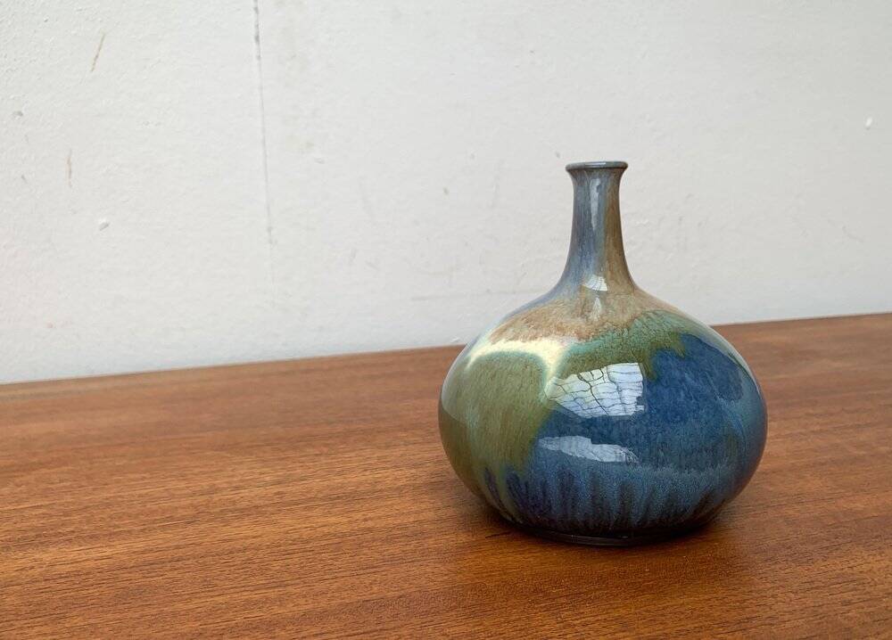 Mid-century German studio pottery vase by Janne Reckert-Cordua, 1960s.