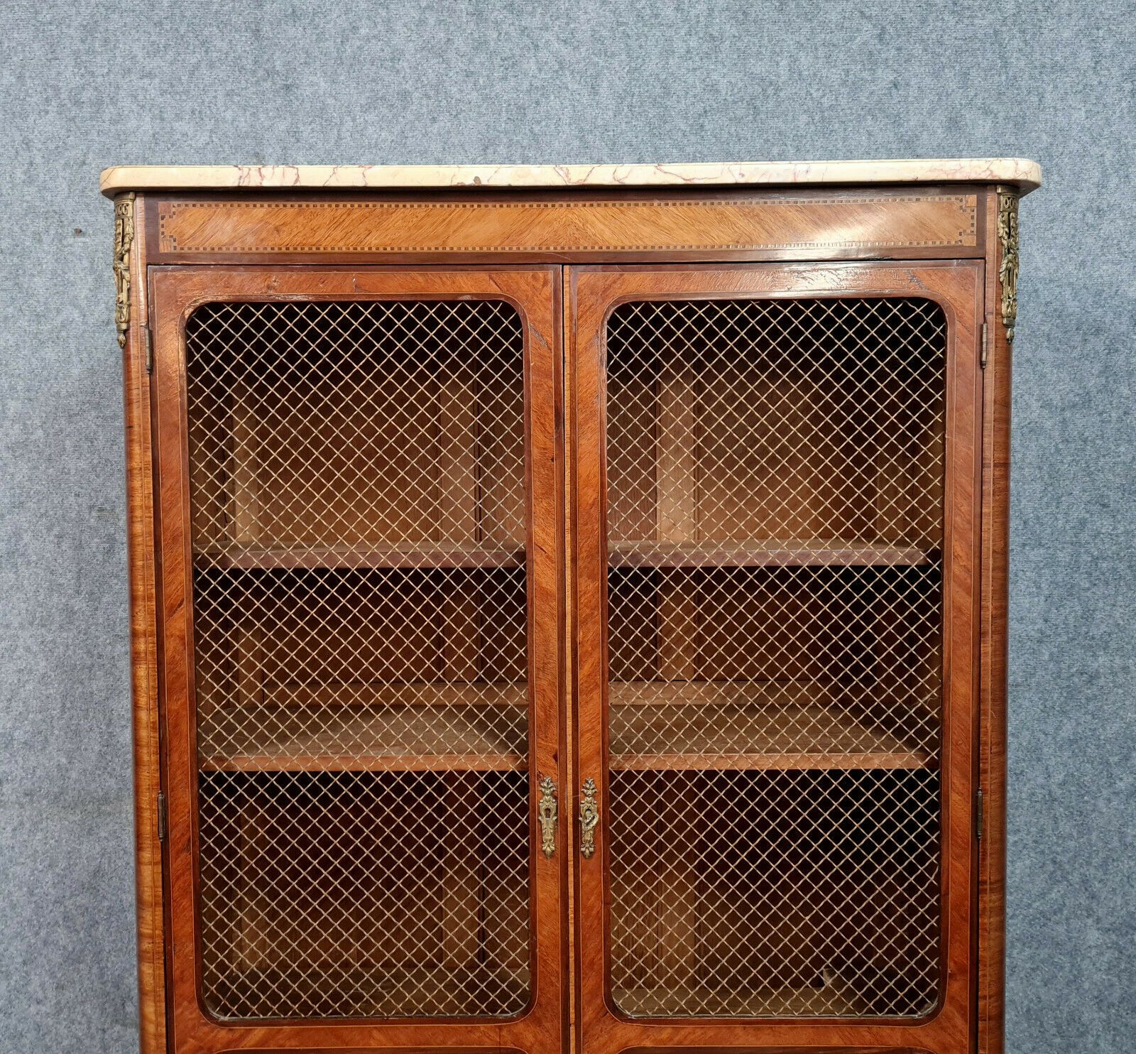Louis XVI library in precious wood markers around 1850