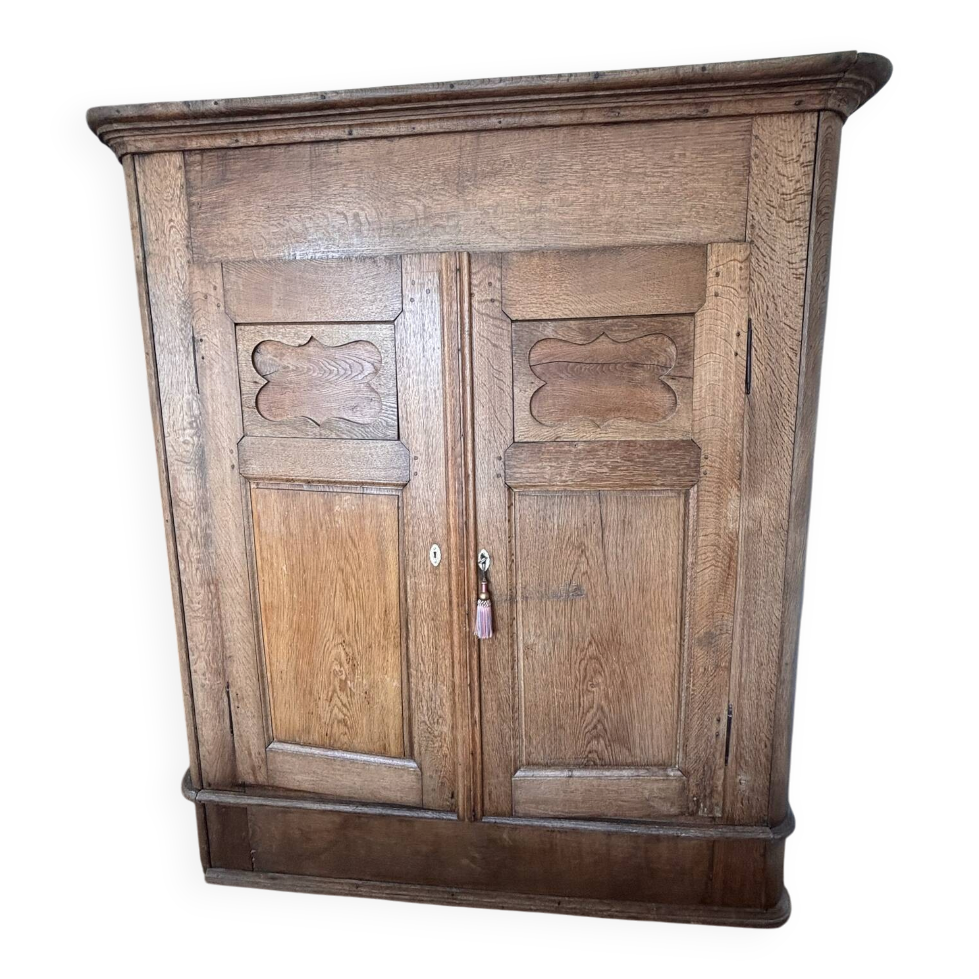 Oak wood closet