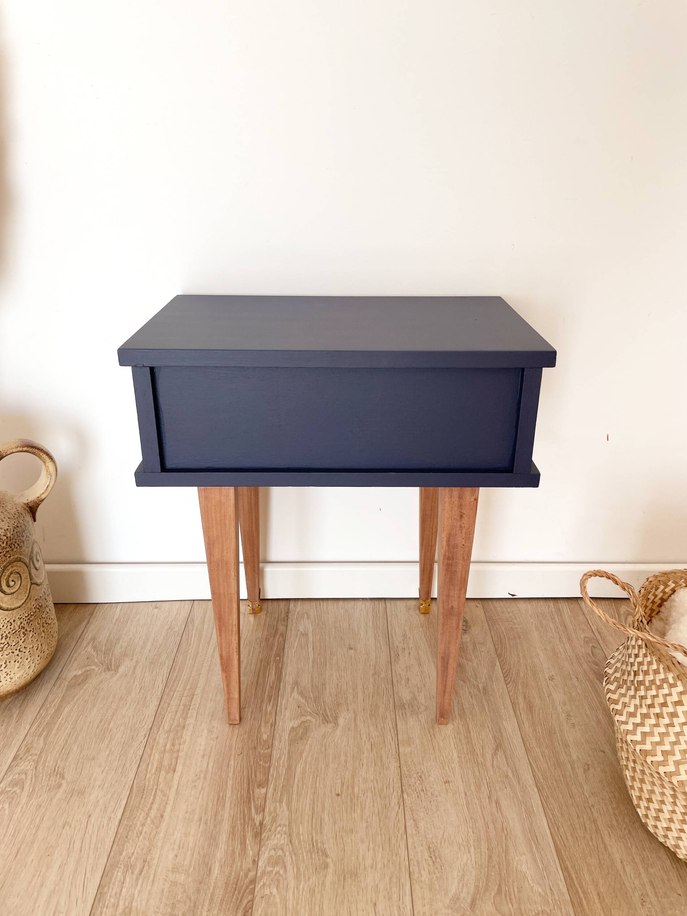 Vintage bedside table, tapered legs - Sèvres blue