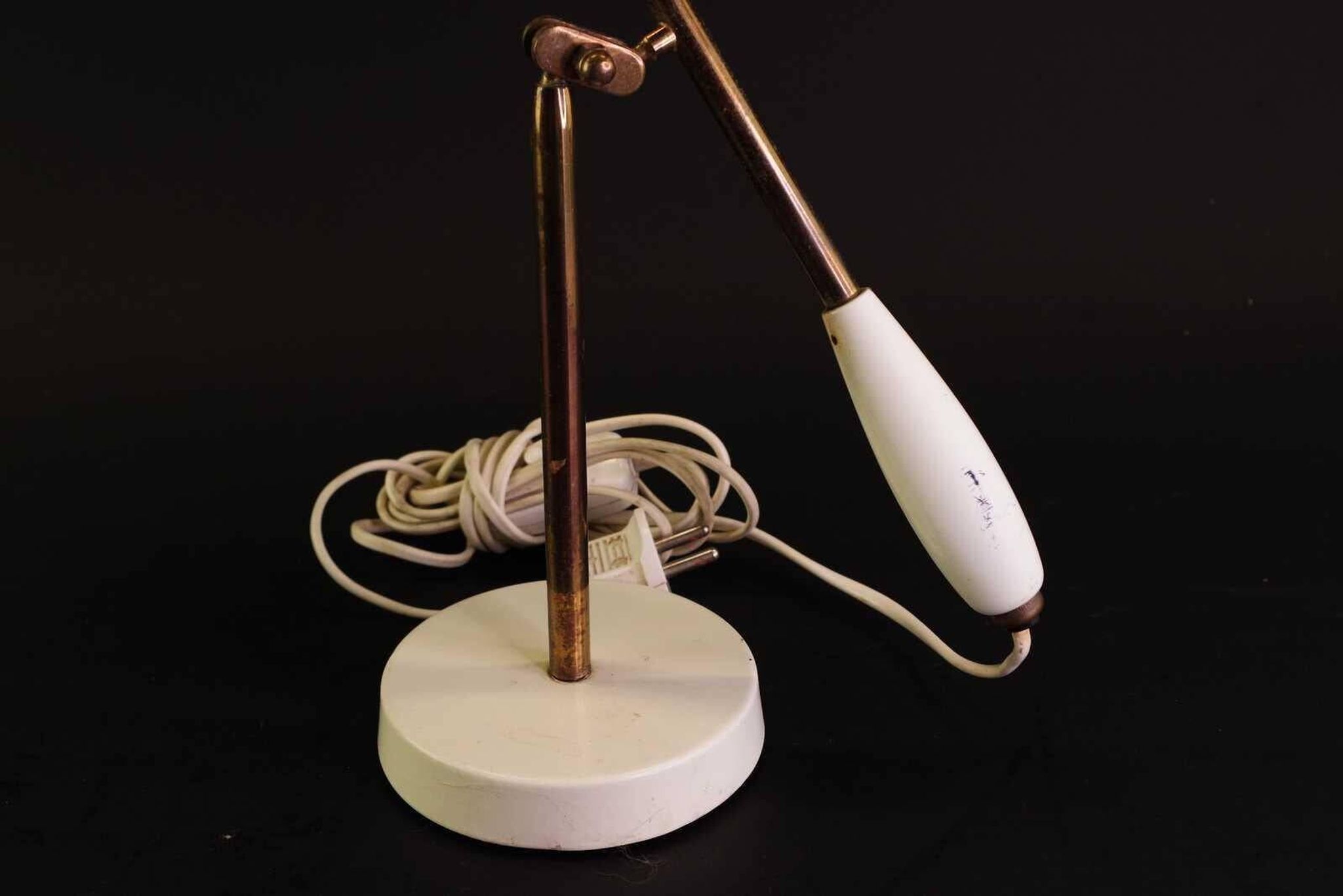 Midcentury Modern White Table Lamp "Birdy" by Birger Dahl, Sonnico, Norway 1950s