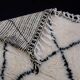 Authentic handmade pure wool rug in black and white, size 1.5/2.5 m.