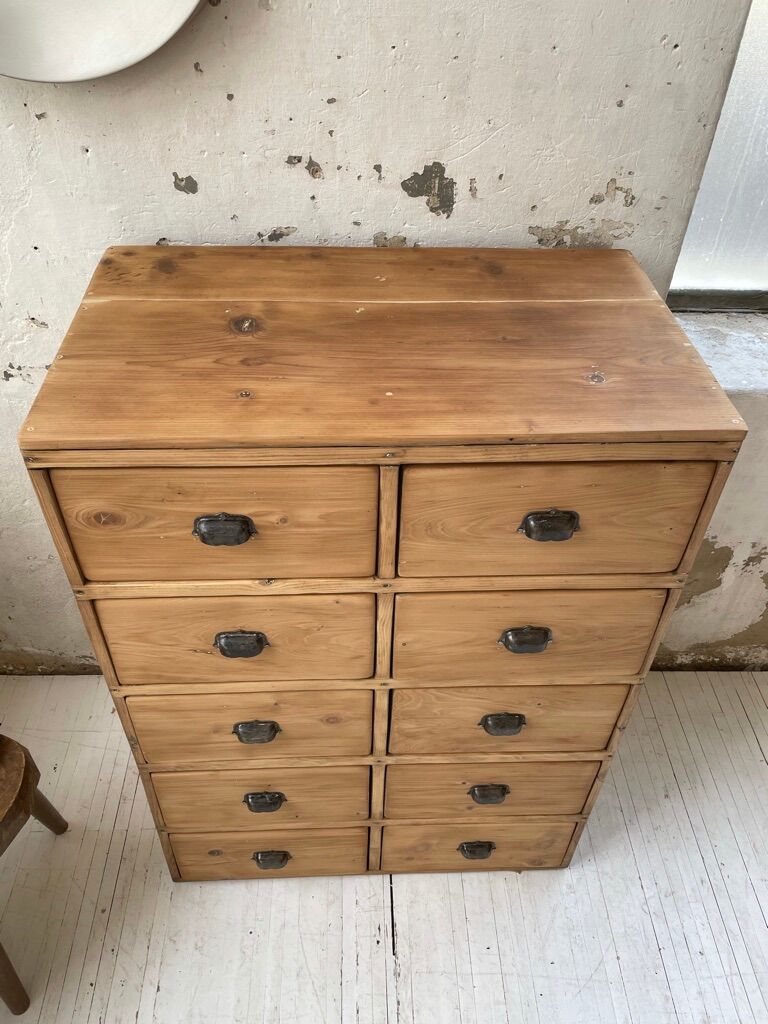 Craft furniture with drawers shell handles