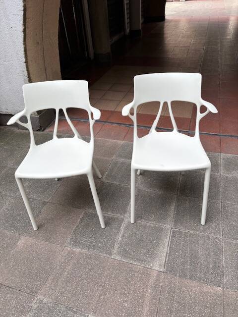 Pair of Philippe Starck armchairs - Kartell