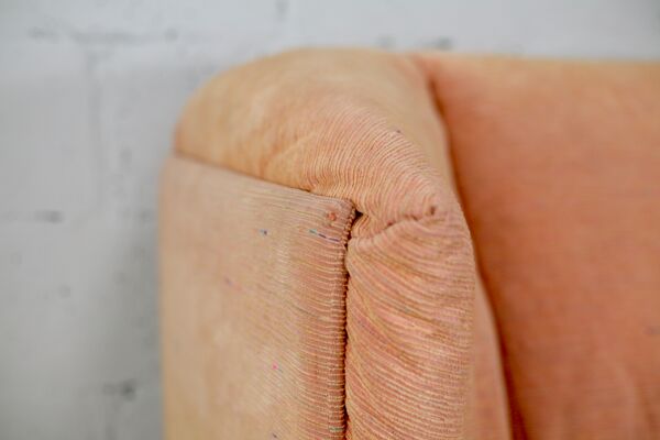 Fauteuil Ligne Roset, couleur orange  pastel, France, circa 1990