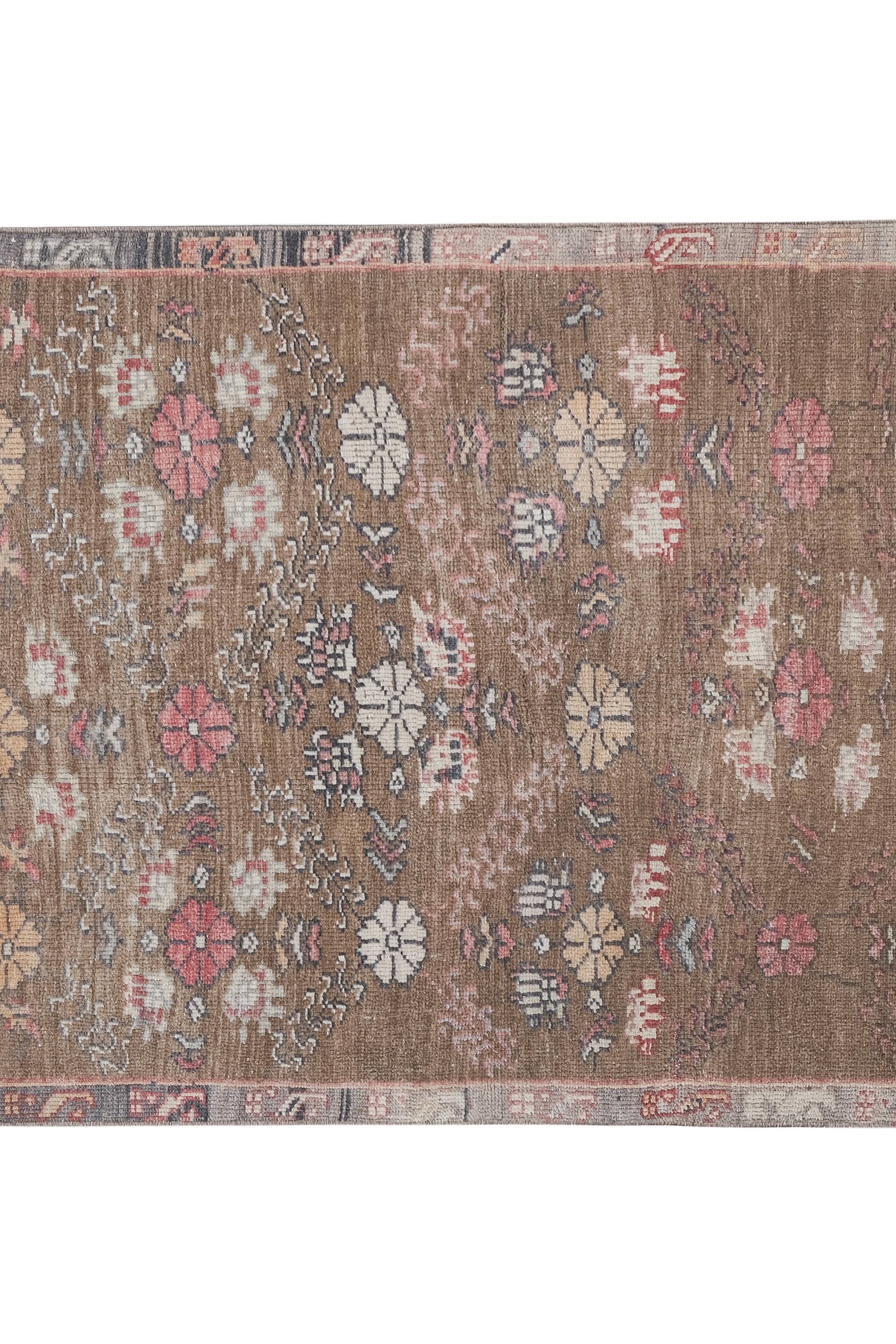 Vintage Turkish rug from Oushak, hand-woven 108x177 cm
