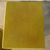 Paire de chevets vintage en bois sculpté – Finition jaune solei