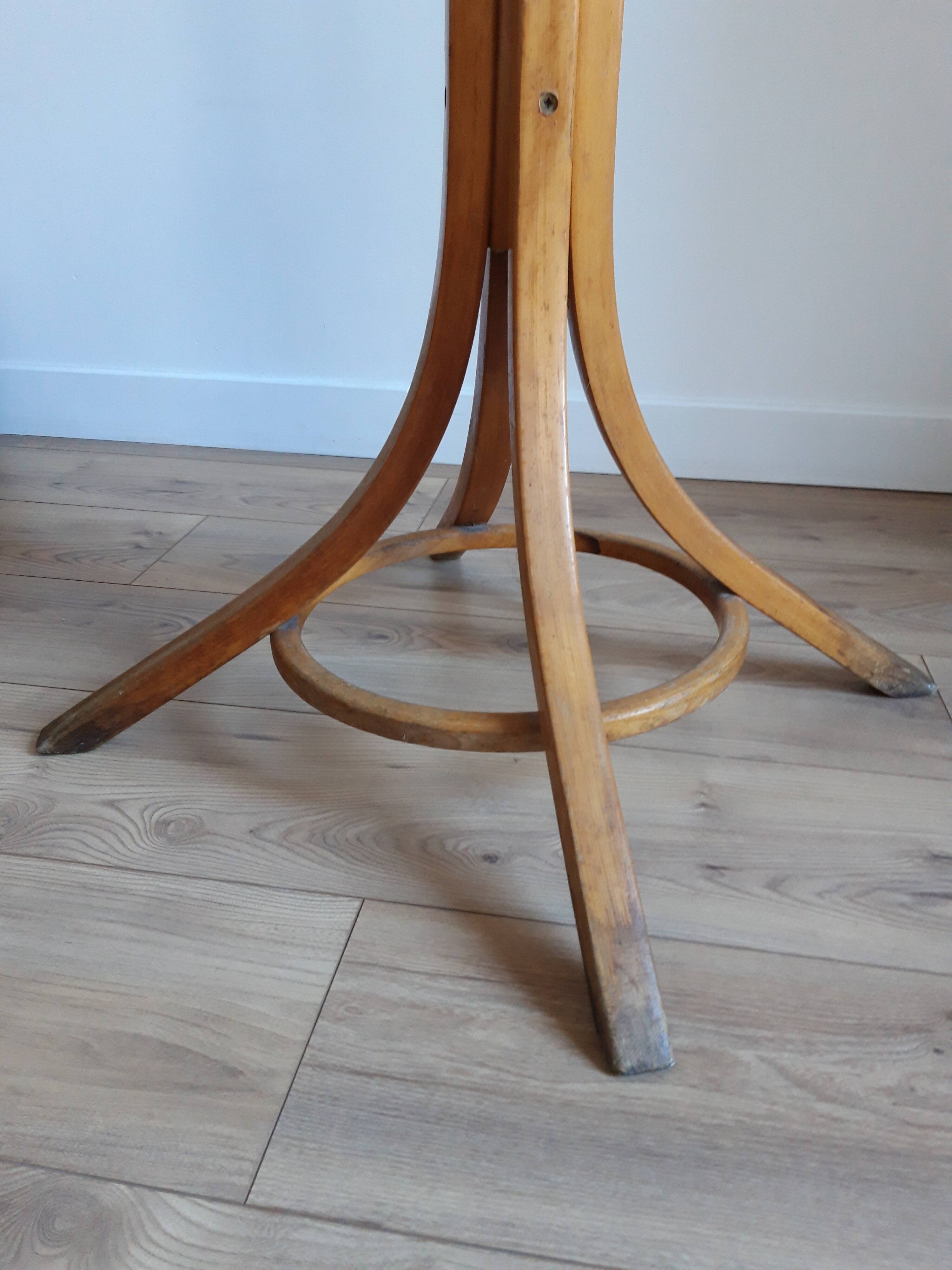 Baumann coat holder, 1960