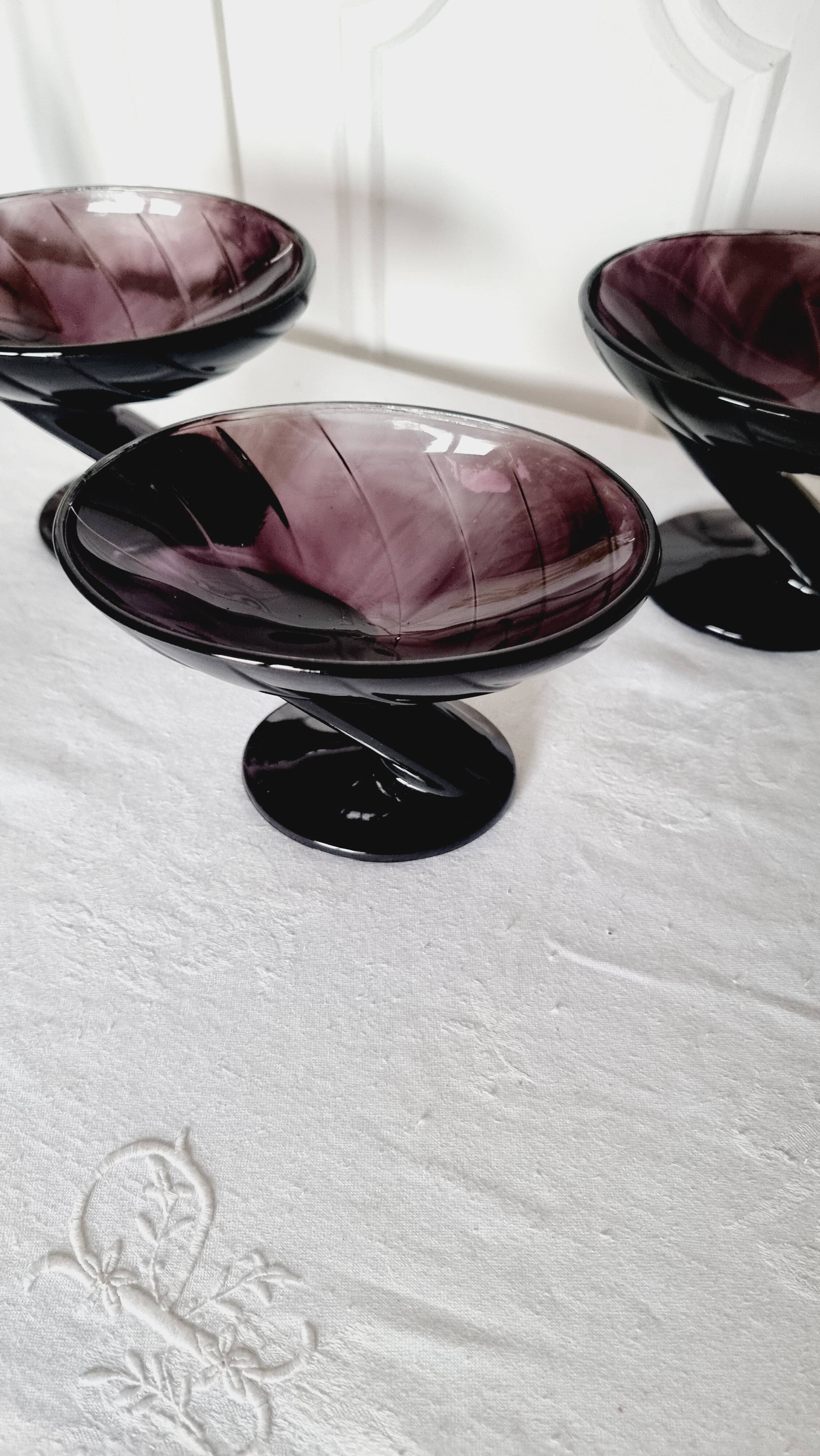 Set of 4 "Zig-Zag" dessert glasses in amethyst crystal Art Deco