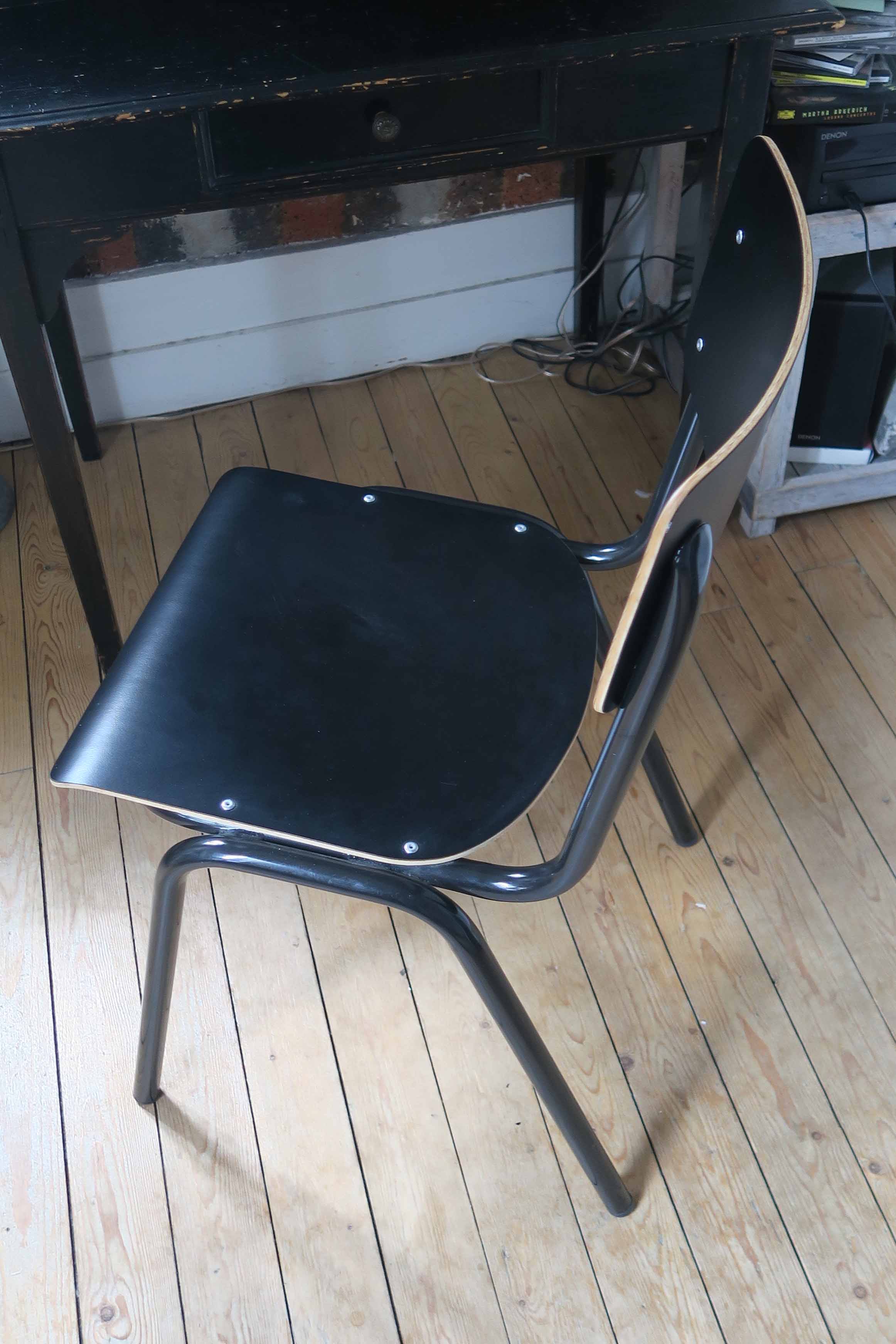 Hiba chairs