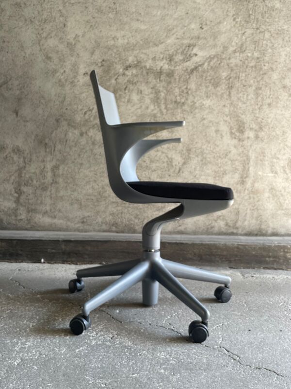 Fauteuil de bureau Kartell modèle spoon