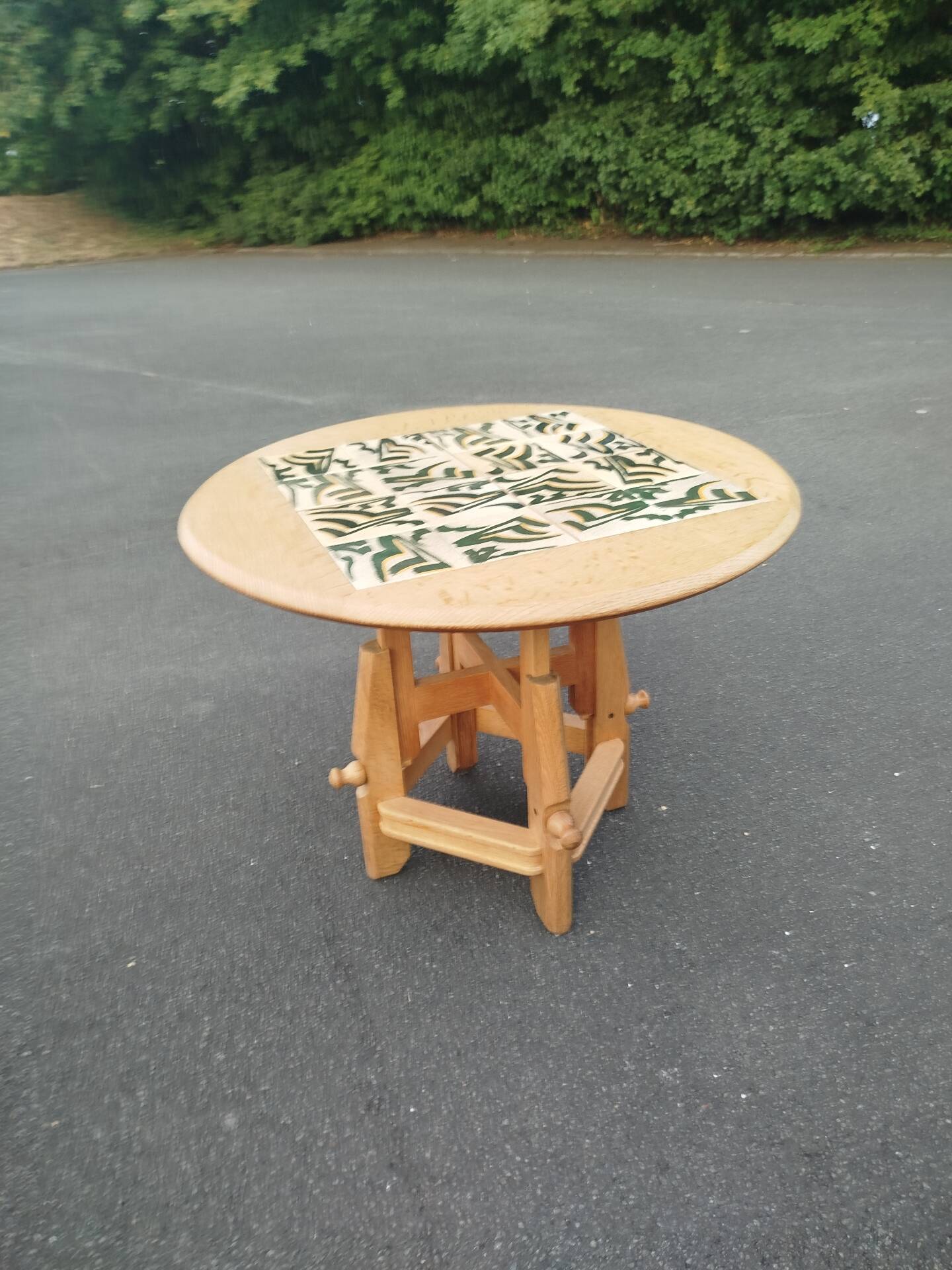 Table basse monte et baisse Guillerme et Chambron édition votre Maison