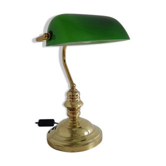 Green banker lamp