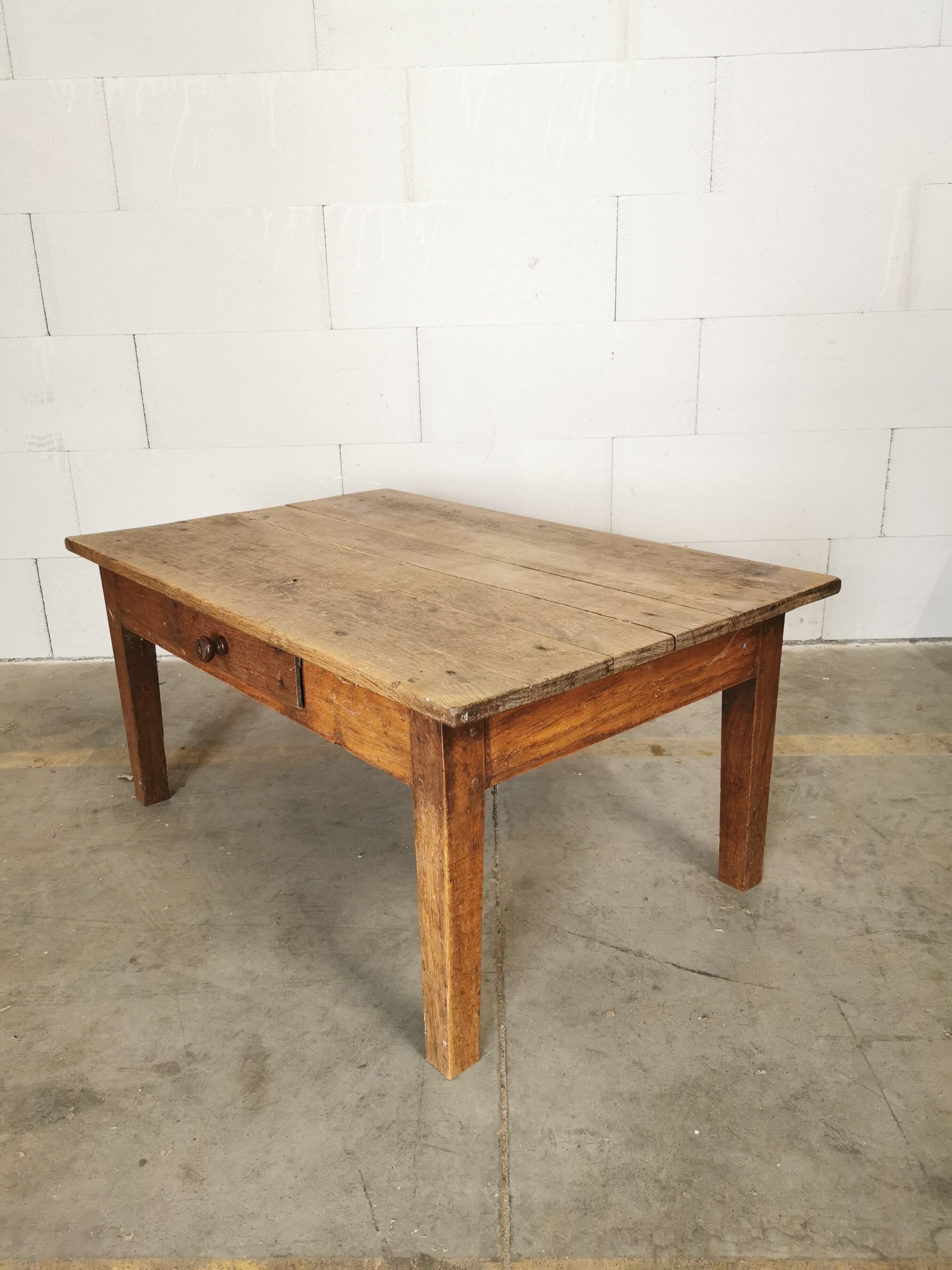 Table basse de ferme