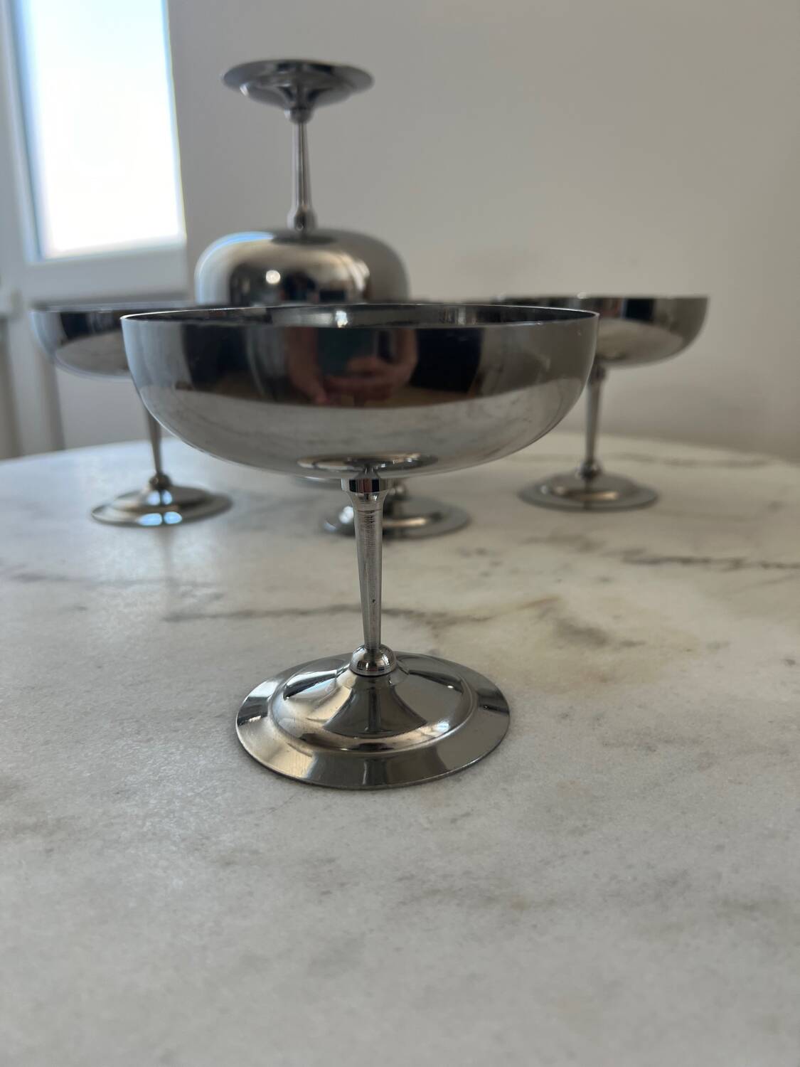6 metal dessert cups (large/rare)