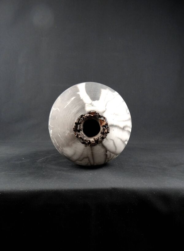 Vase bouteille en céramique Raku signé Kamel Boubekeur
