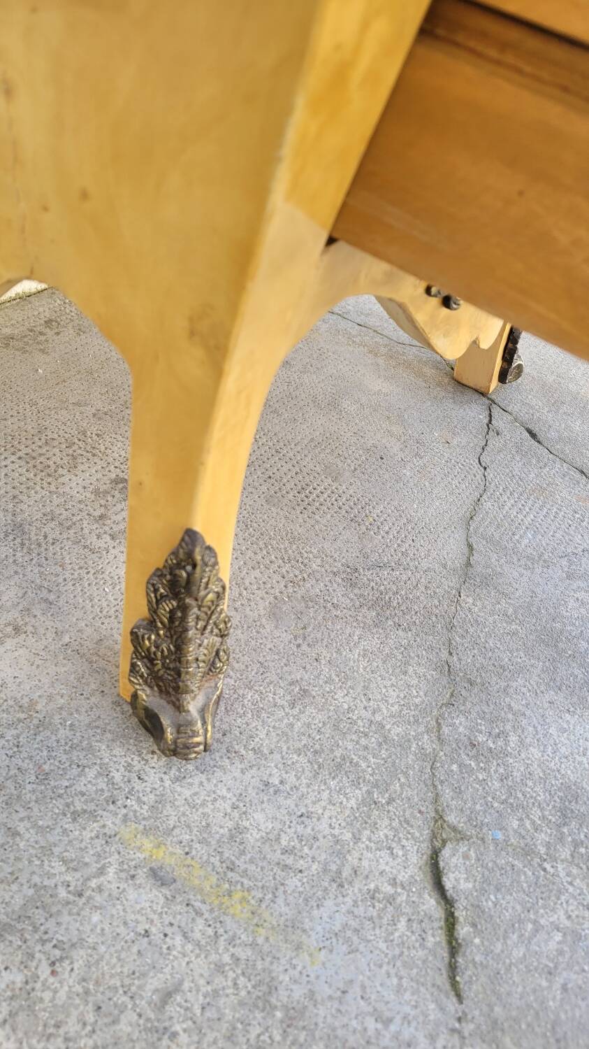 Curved Louis XV style chest of drawers in elm burl and bronze marquetry