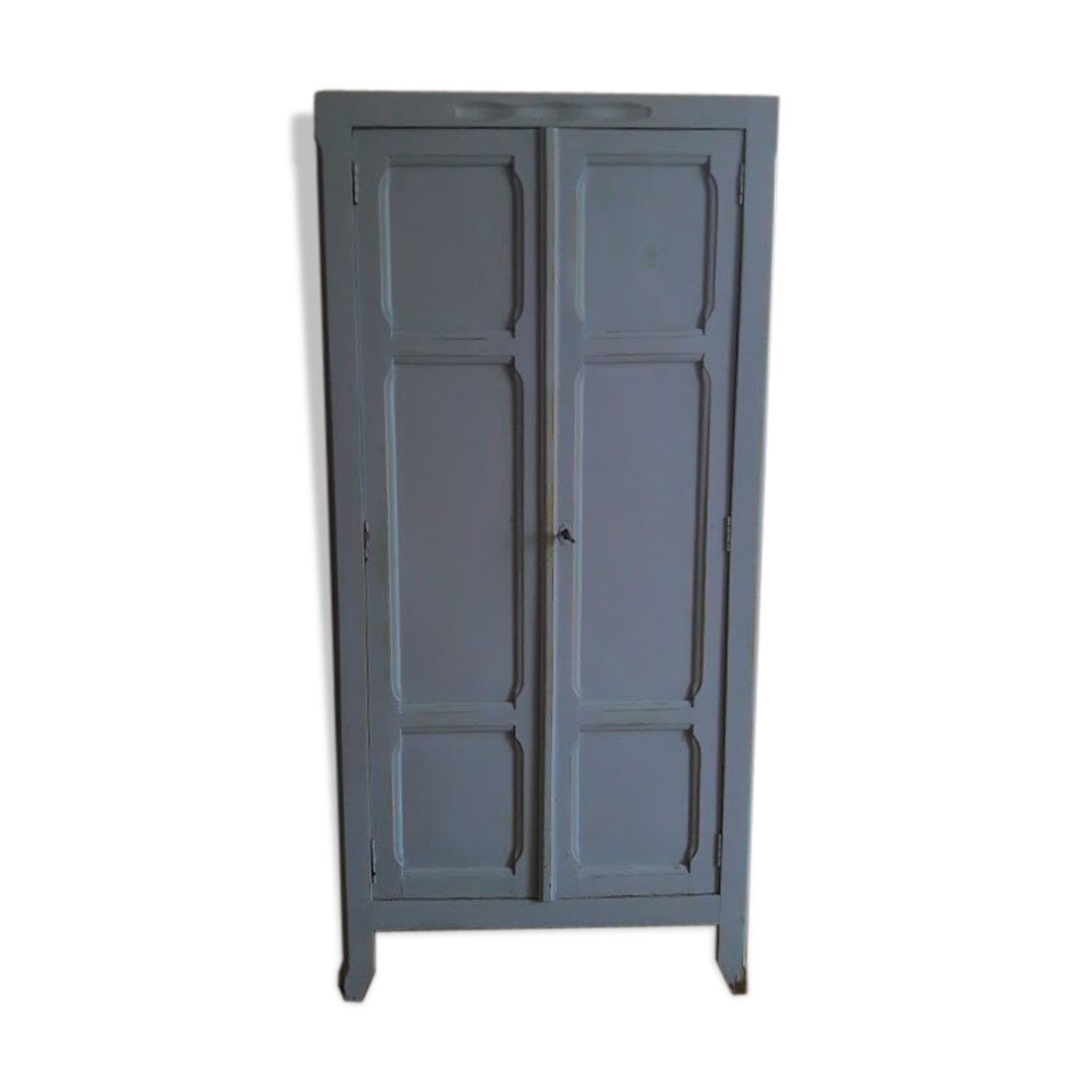 Light blue Parisian wardrobe