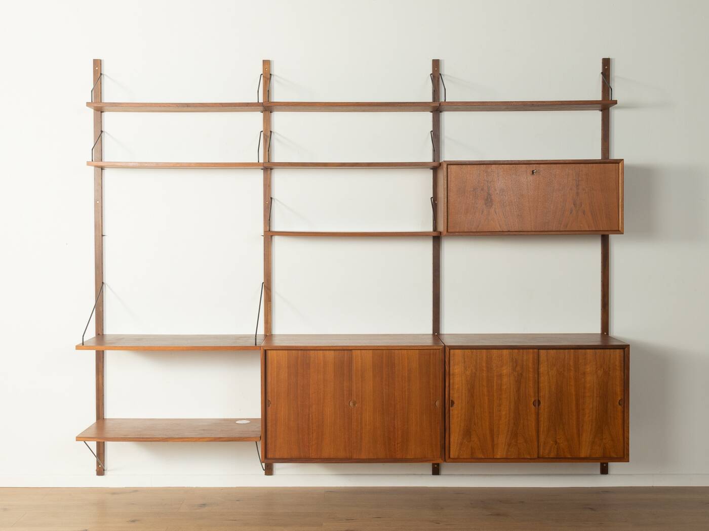 1960s wall shelf, Poul Cadovius