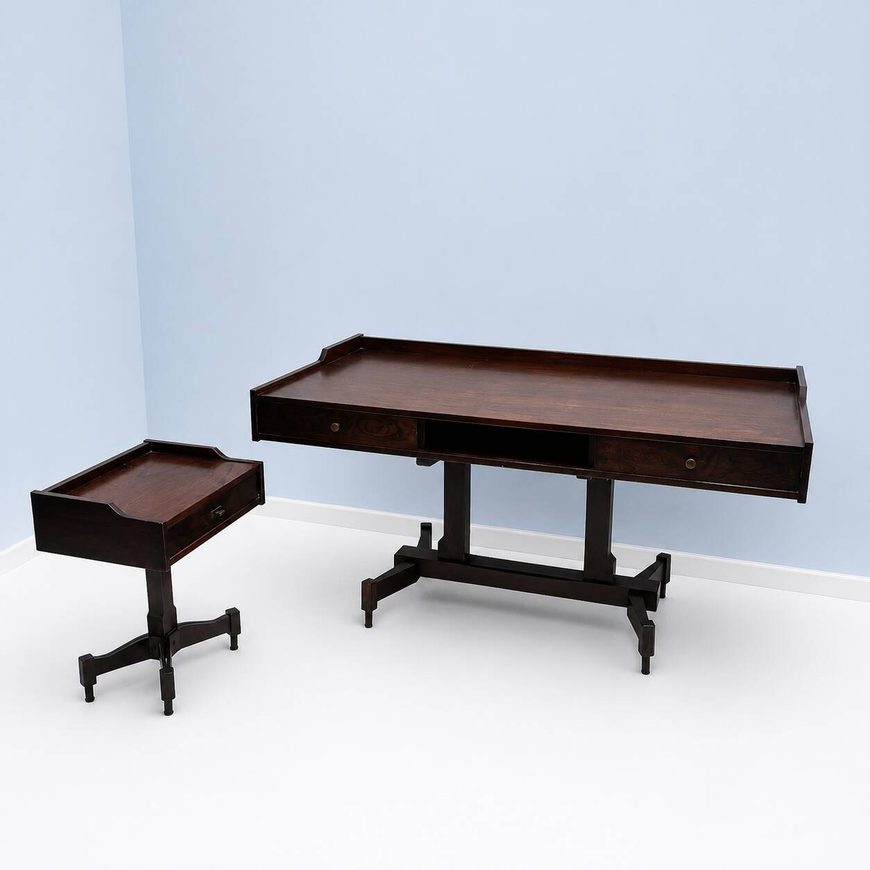 Rosewood desk by Claudio Salocchi for Sormani, Italy 1970.