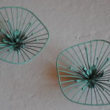 Pair of metal flower to hang