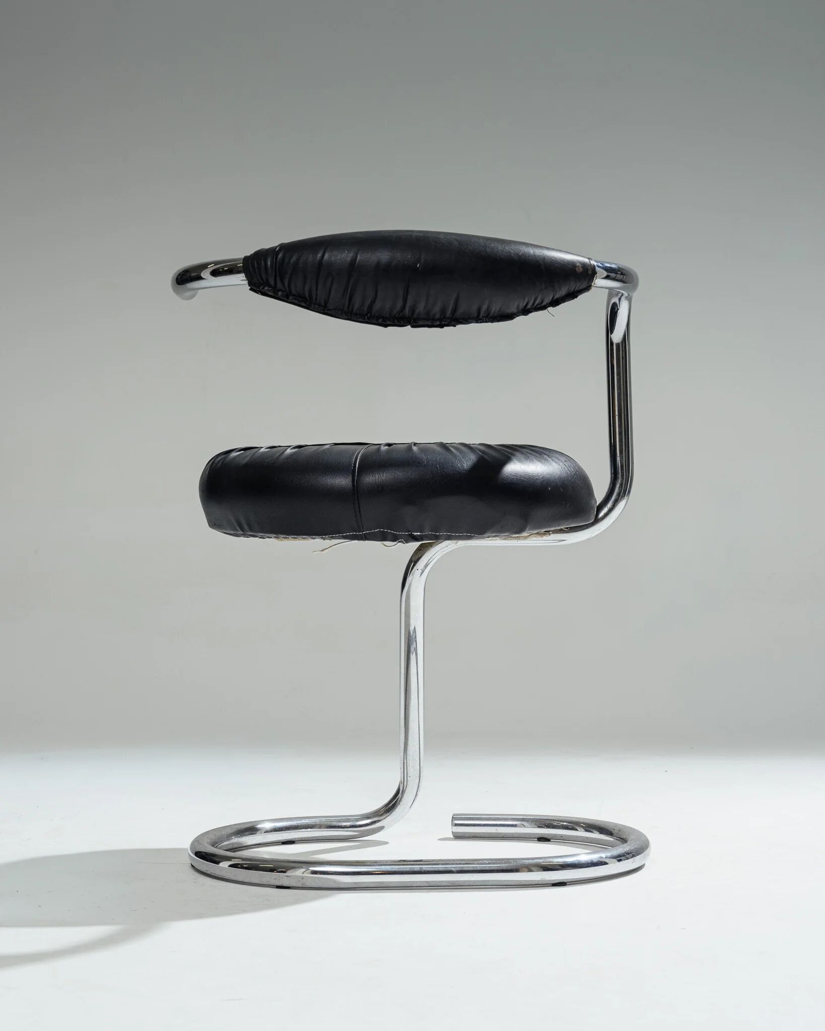 'Cobra' chair, Giotto Stoppino, 1970s