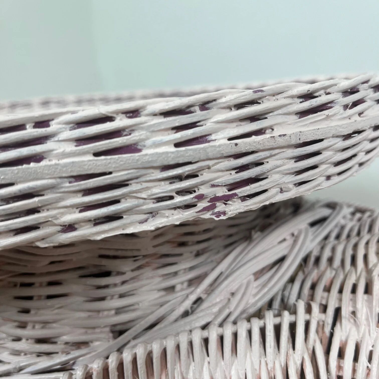 Vintage side table in rattan in the shape of an elephant, attributed to Vivai del Sud, Italy, 1960 - 1970.