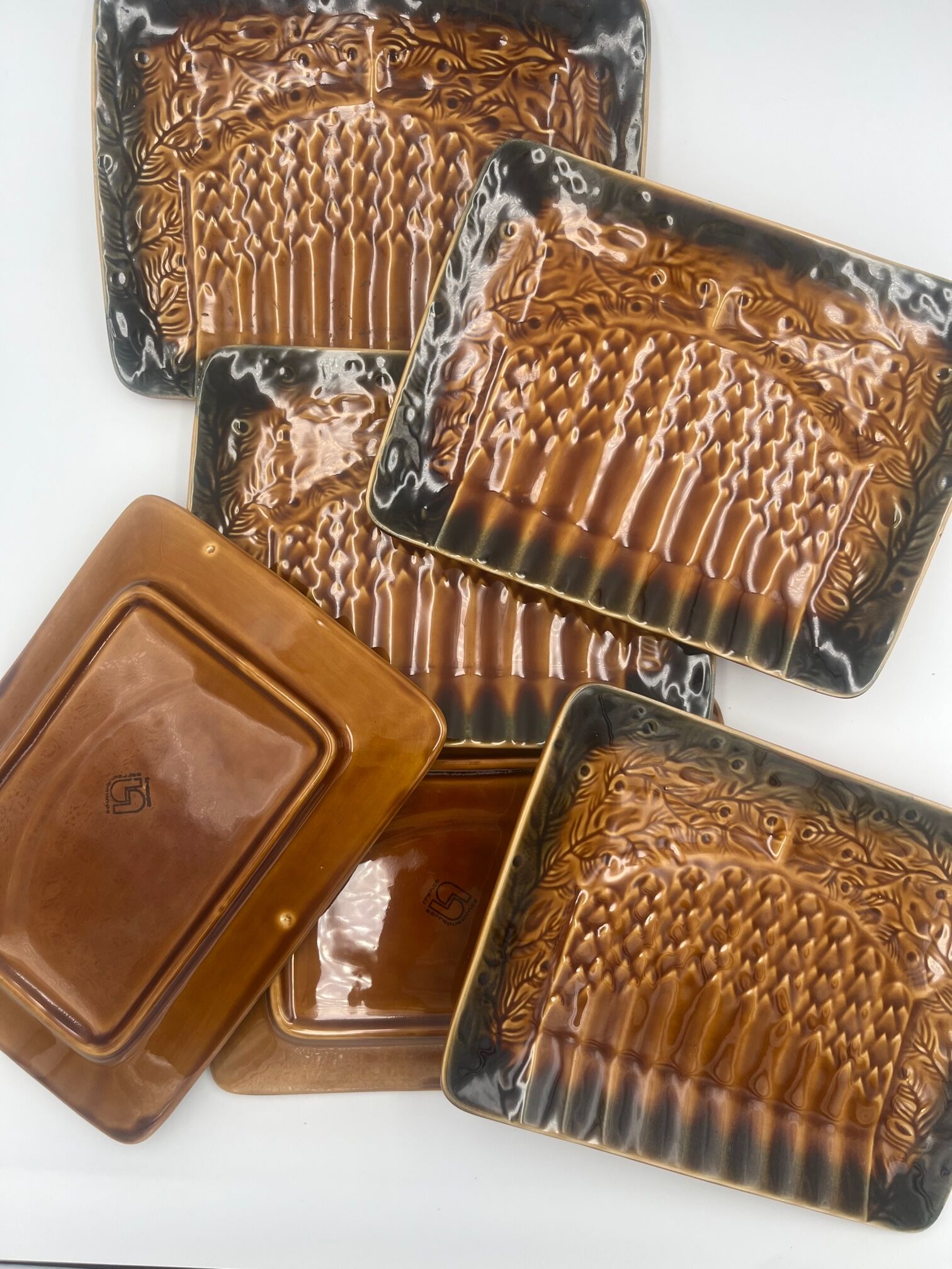 6 vintage plates in Sarreguemines slurry